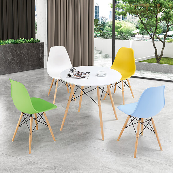 826 Dining Chairs Scene